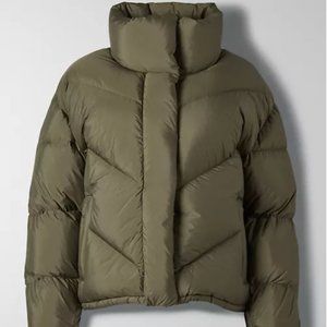 Wilfred The Cloud Puff Size Small Dark Moss Green